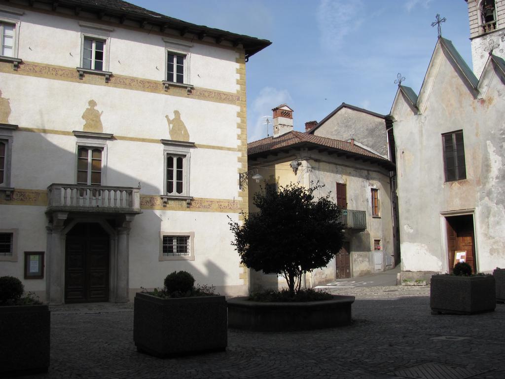 Albergo La Genzianella Miasino Exterior photo